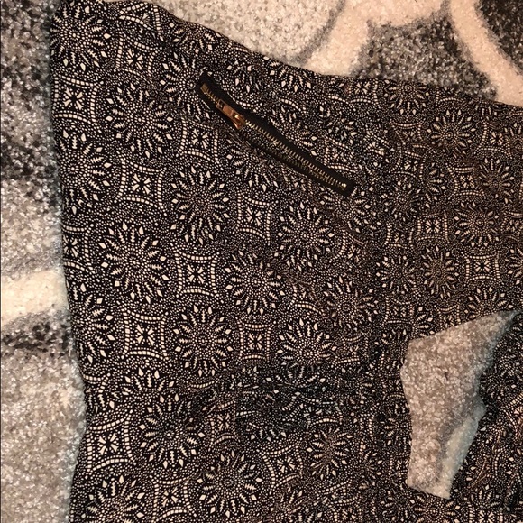 pants - Picture 2 of 2